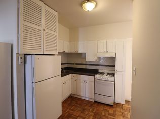 208 Adams St APT 3L, Hoboken, NJ 07030