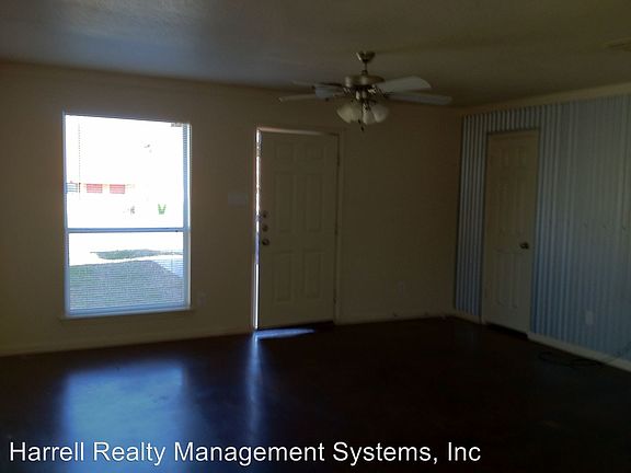 4th image of 1305 Chapelwood Dr