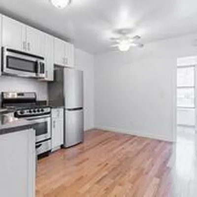 Rented by Bond New York | media 8