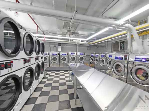 43-10 48th Avenue image 8 of 10