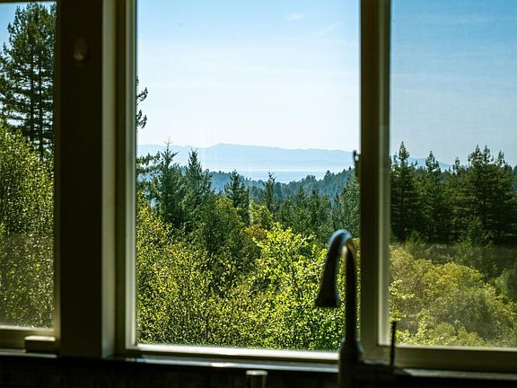 5th image of 555 Bohnen Rd