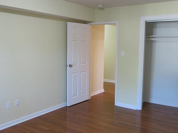 5th image of 5634 Stanton Ave APT 305