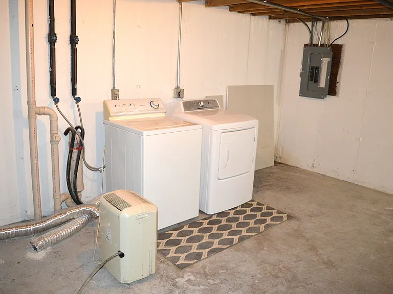 328 N Allen St #1 — Photo 16
