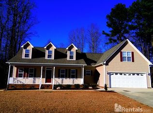 1401 Olde McKenzie Dr, Holly Springs, NC 27540