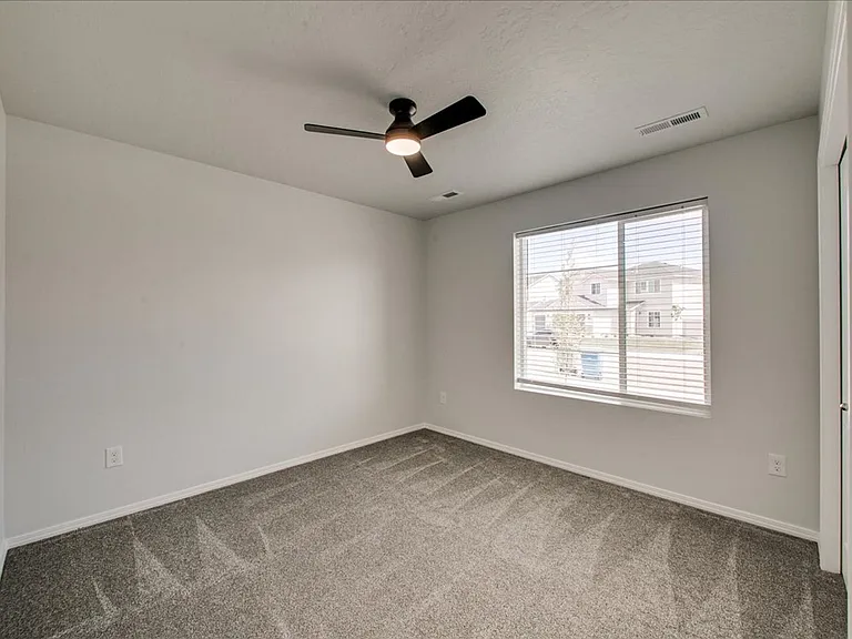 16859 Courtney Way — Photo 4