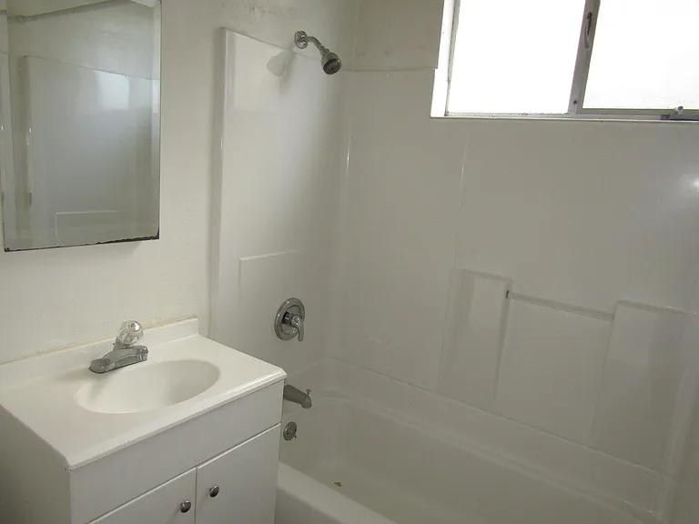 602 N 3rd St #2 — Photo 3