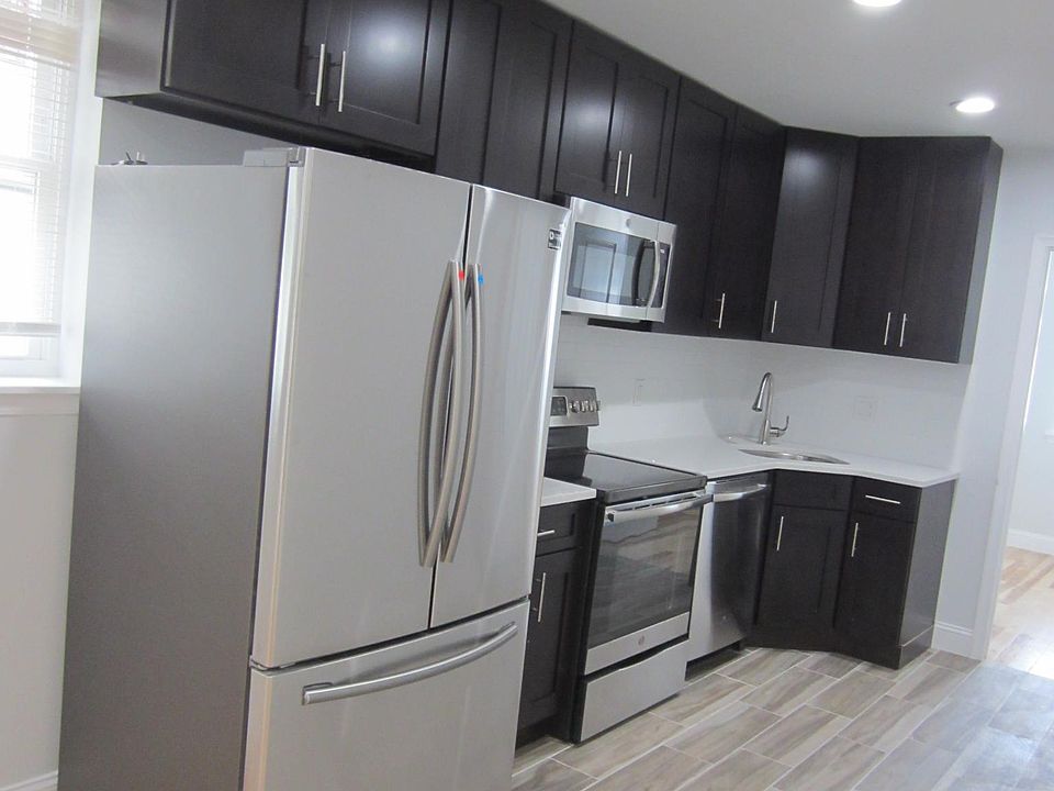 1st image of 1207 Snyder Ave Floor 3