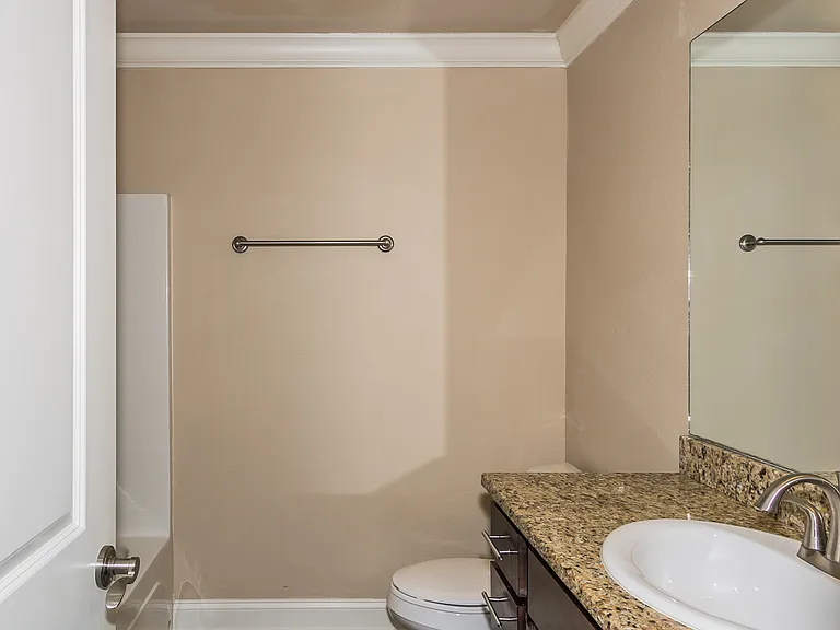127 Chambery Dr — Photo 11