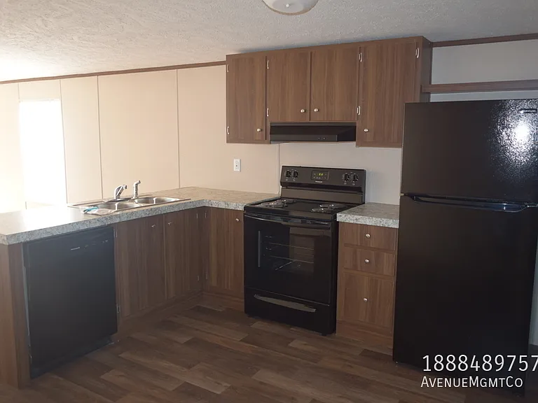 201 Old Tavern Ln #201 — Photo 12