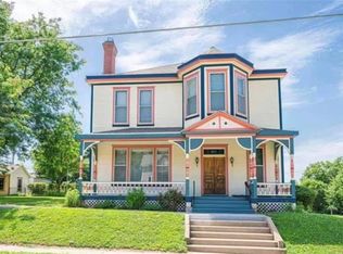 1022 N 20th St, Saint Joseph, MO 64501