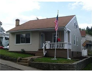 330 Midland Ave photo 1