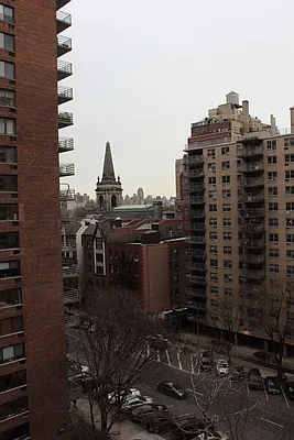 Rented by Frank Ragusa, LREB | media 50