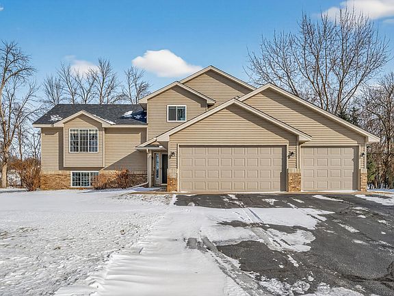 2nd image of 23076 Creekview Ct
