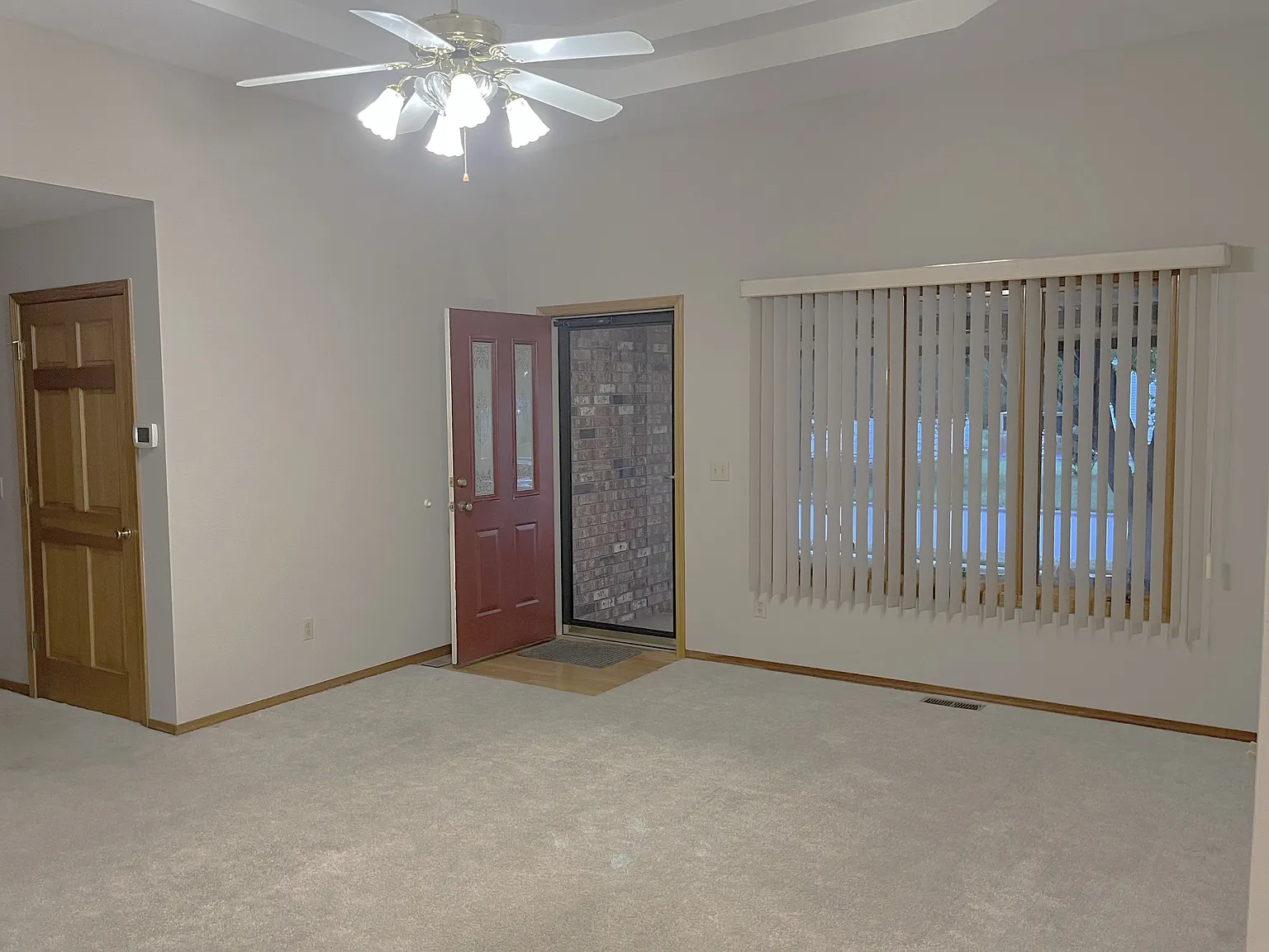 3 bed, 1462 sqft, $1,500 — Photo 2