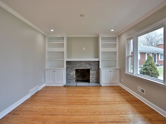 4th image of 10008 Bentford Dr