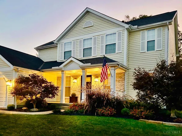 3689 Bristol Lake Dr, Amelia, OH 45102