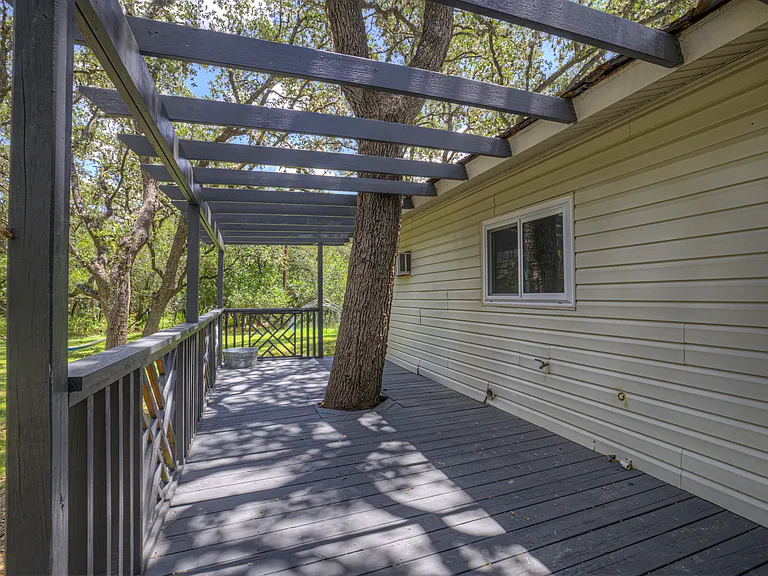 208 Reimer Ave — Photo 30