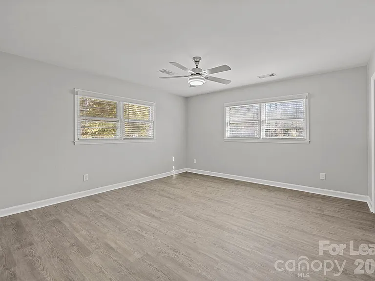 1853 Lakedell Dr — Photo 14