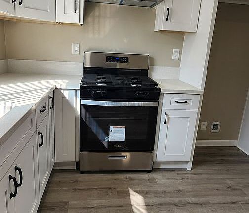 4th image of 12700-12708 S Kalnor Ave #12706