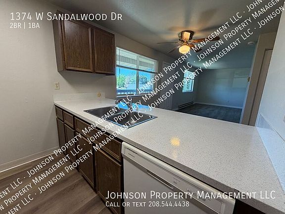 4th image of 1374 W Sandalwood Dr