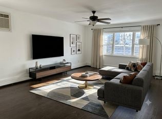 15 Hill Ter FLOOR 2, Yonkers, NY 10701