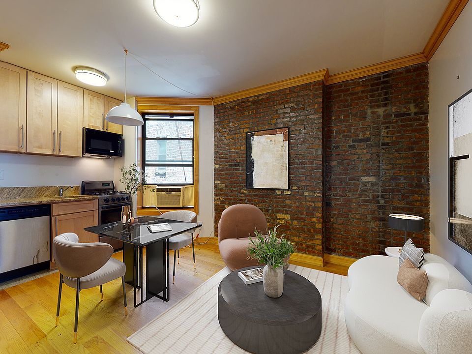2nd image of 126 Macdougal St APT 5D