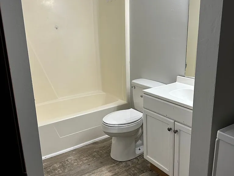 301 E Palm Dr — Photo 4