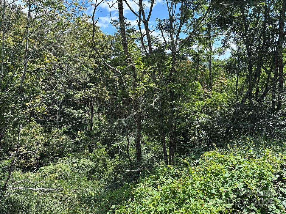 2nd image of Linhigh Dr #66