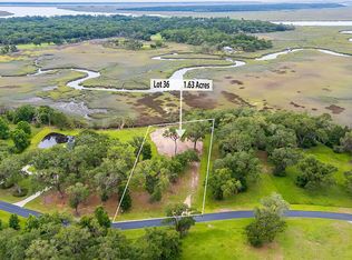 36 Coopers Point Dr, Townsend, GA 31331