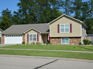 1409 Forest Park Ln, Junction City, KS 66441