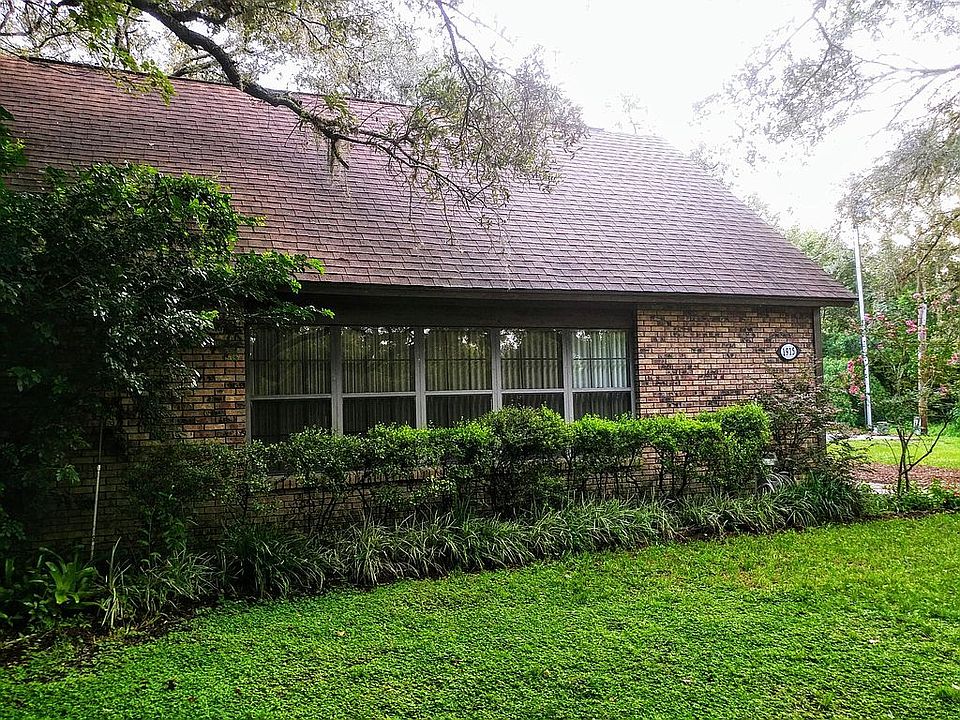 1st image of 1915 Center Dr
