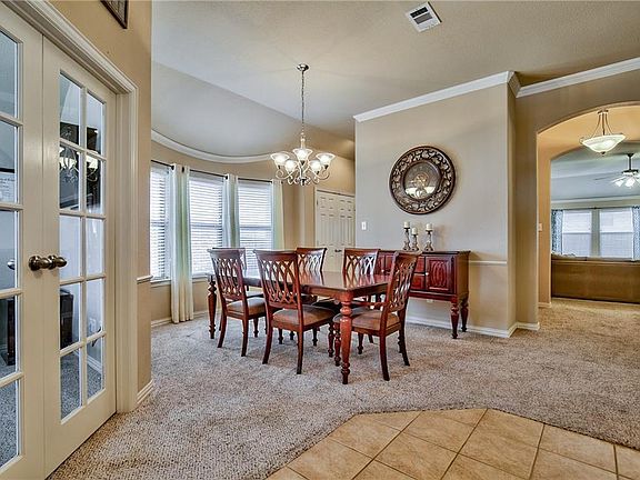 3rd image of 3007 Baybreeze Dr