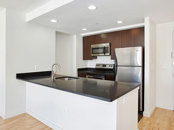 2nd image of 1595 Lexington Ave APT 3D