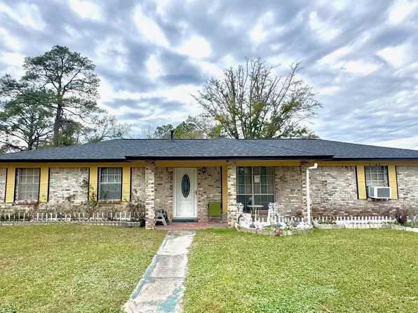 3725 Macphelah Rd, Moss Point, MS 39563