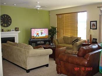 2nd image of 1417 Seymour Cir
