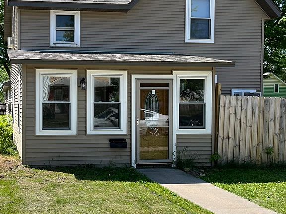 2nd image of 227 W Pearl St