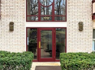 7717 Donnybrook Ct APT 104, Annandale, VA 22003