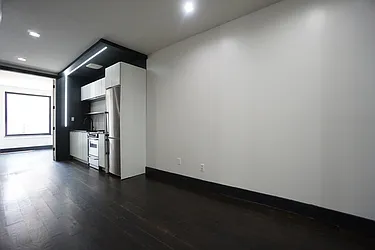 Rented by Rennit Inc.