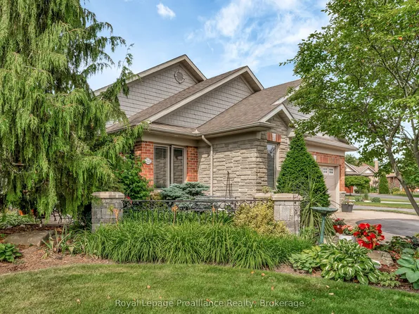 22 Trillium Ct, Belleville, ON K8P 5M5