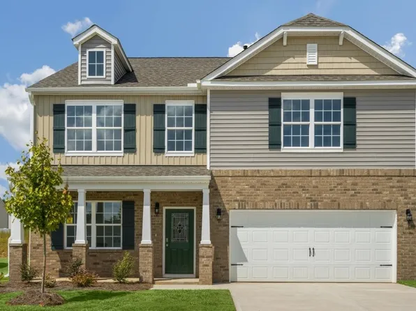 131 Blue Aspen Dr, Fuquay Varina, NC 27526