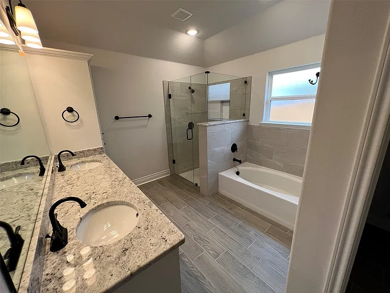 708 Tippit Ln — Photo 5