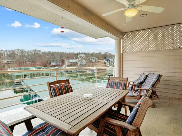 250 Emerald Bay Dr Unit 2C, Lake Ozark, MO 65049