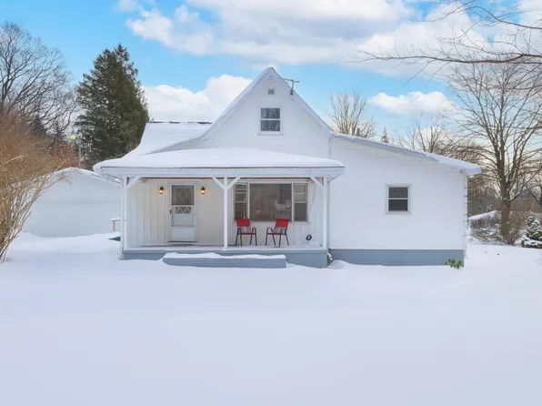 900 S Haven Pl, South Haven, MI 49090