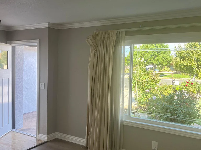 407 N Clinton St — Photo 29