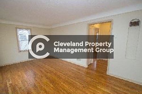 3rd image of 3712 Liggett Dr