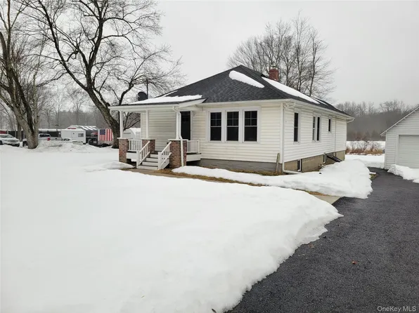 712 State Route 52, Walden, NY 12586