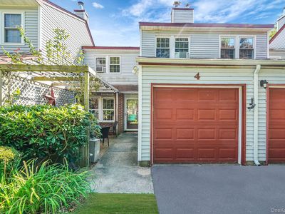 4 Georgian Court, Coram, NY, 11727