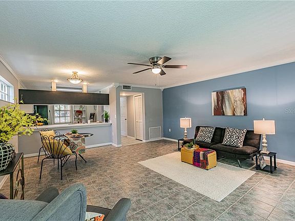 5th image of 6901 Lakeview Ct