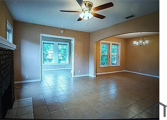 2 bed, 1179 sqft, $1,200 — Photo 2