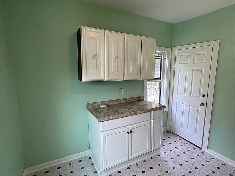 233 Laird Ave #2 — Photo 4